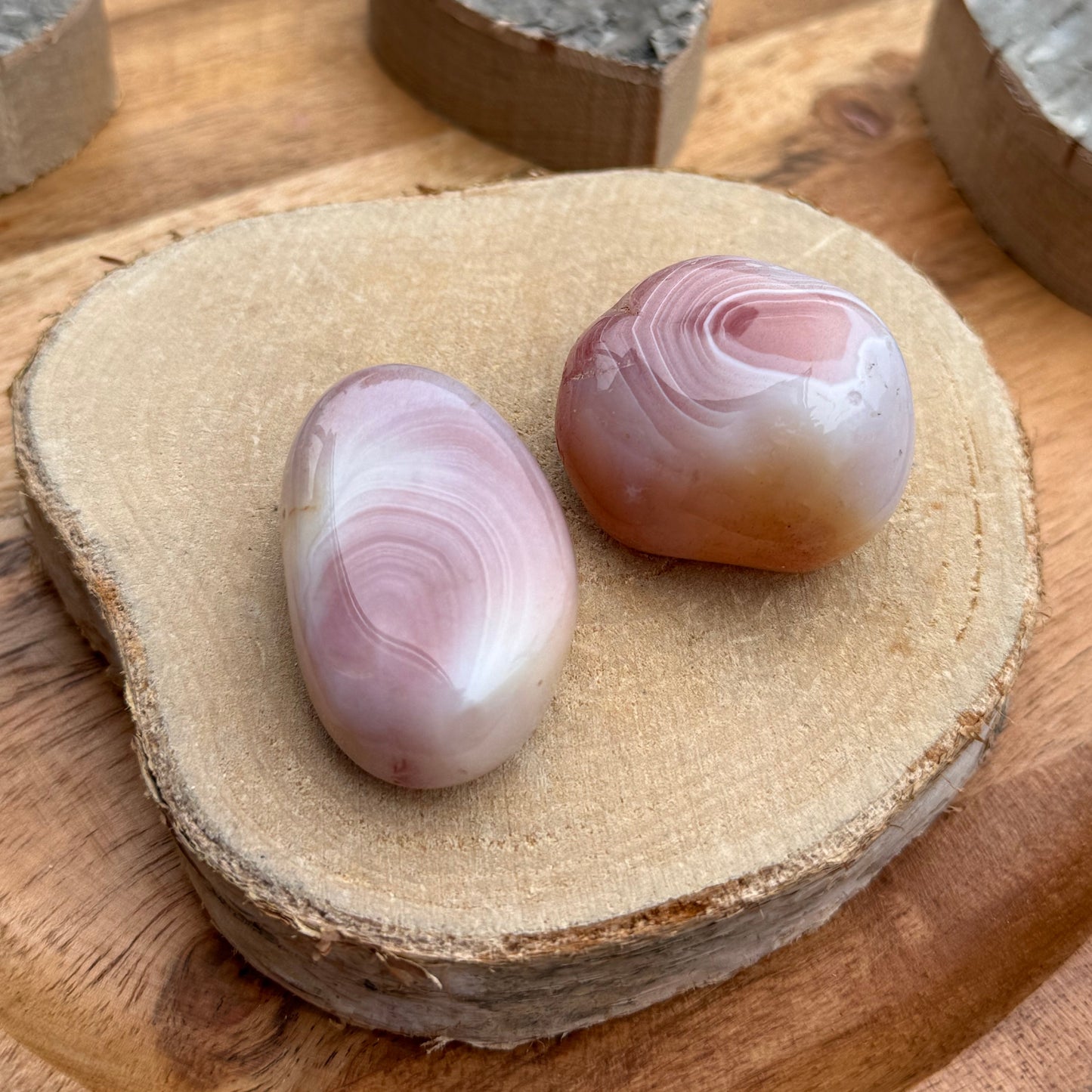 APRIKOSENACHAT Trommelstein