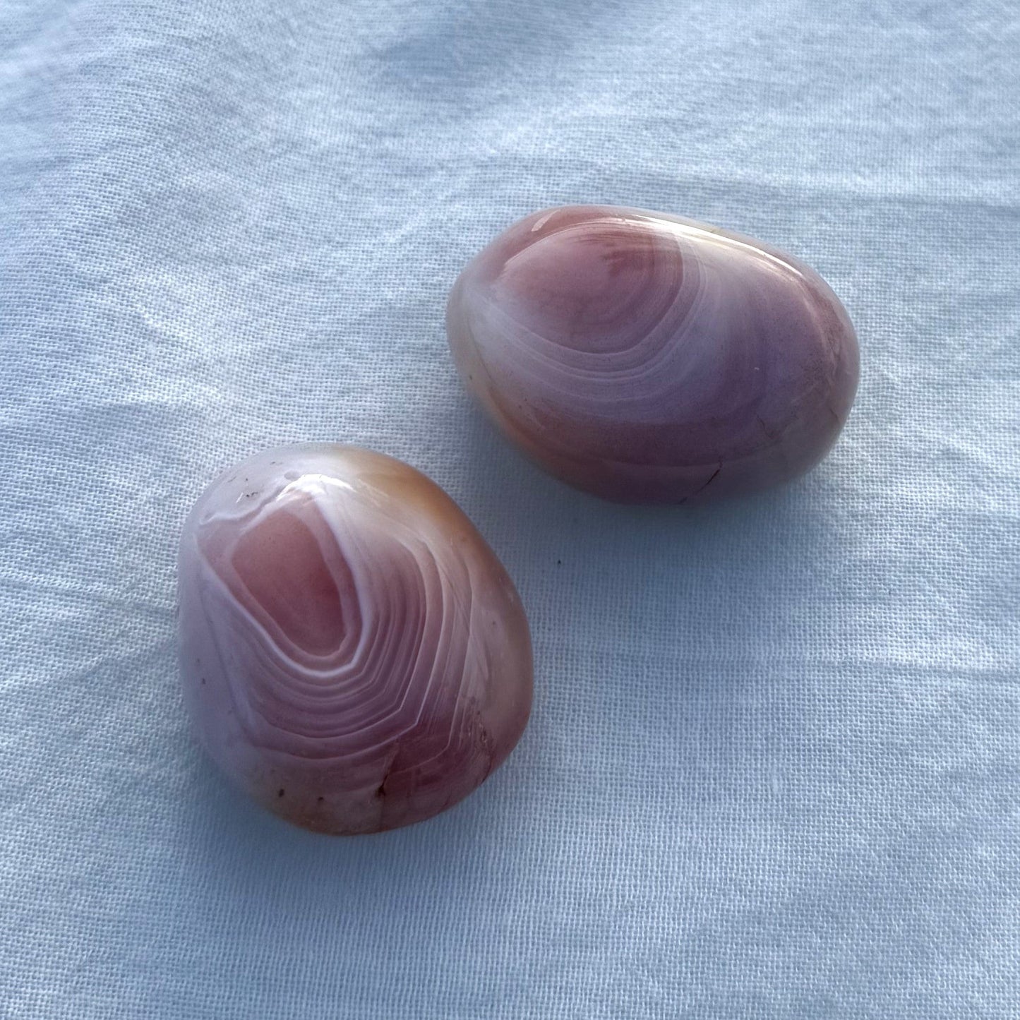 APRIKOSENACHAT Trommelstein