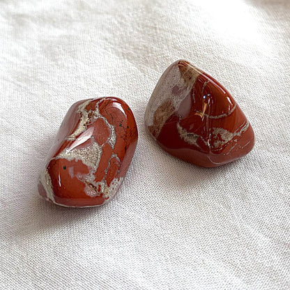 ROTER JASPIS Trommelstein