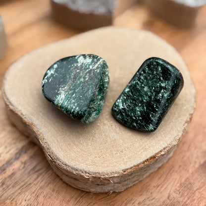 FUCHSIT Trommelstein