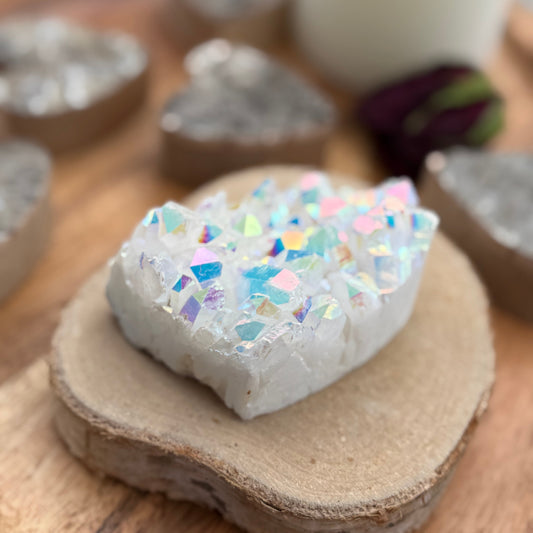 ANGEL AURA Schneequarz Cluster