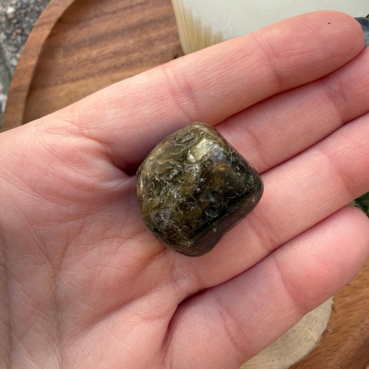 LABRADORIT Trommelstein