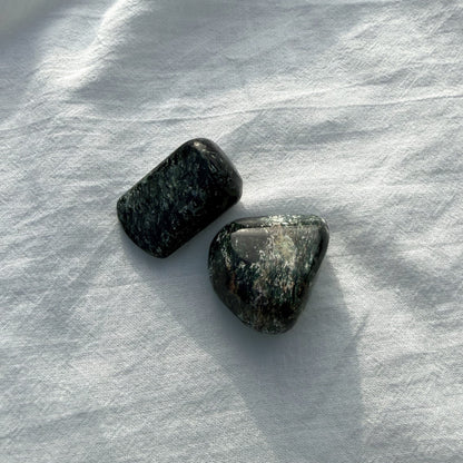 FUCHSIT Trommelstein